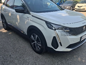 Peugeot 3008 Hybrid Plug-in 225 e-EAT8 Allure Pack – 2022 - Unico proprietario SUV usato in Veneto